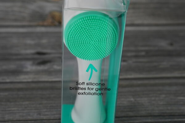 Facial Cleansing Brush - Image 2